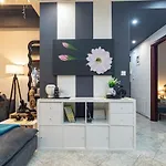 Arthaus Gallery *