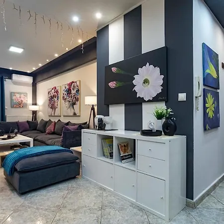 아파트 Arthaus Gallery *