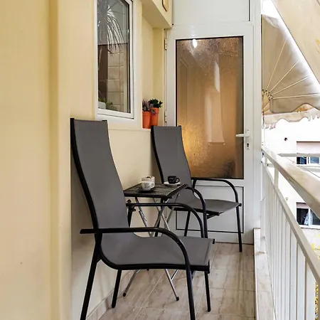 Arthaus Gallery Apartman *